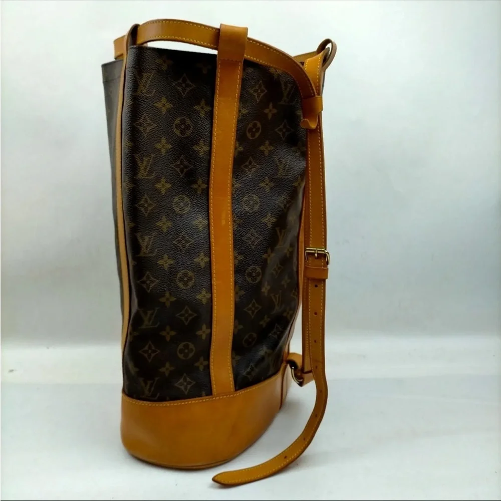 Louis Vuitton reposhing this
